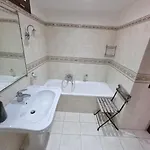 Montesanto Terrace Ii 아파트